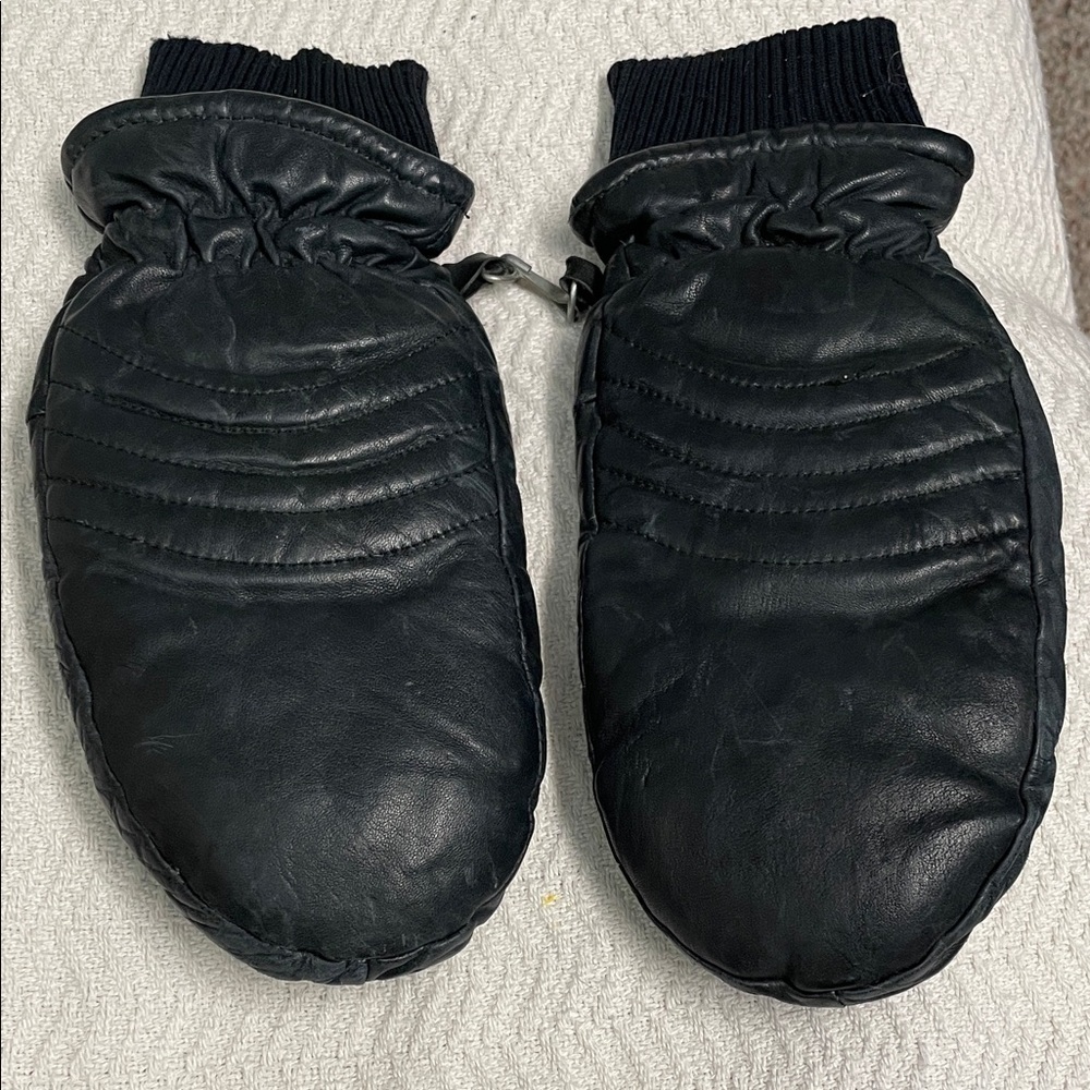 Vintage padded Black Leather clip together Mittens